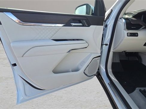 New 2026 GMC Acadia Denali image 32