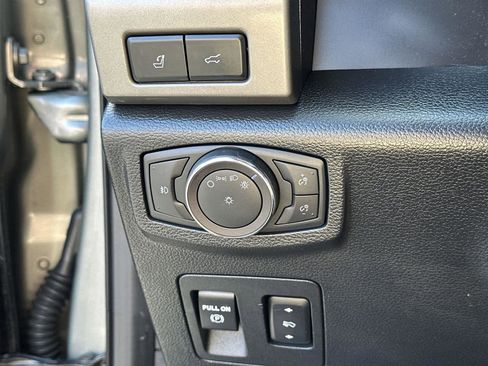 Used 2019 Ford Expedition XLT w/ Equipment Group 202A image 29