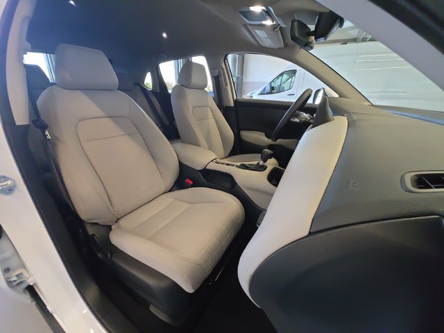 Used 2027 Honda HR-V LX image 30