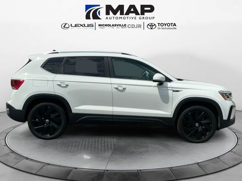 Used 2023 Volkswagen Taos SEL w/ Black Wheel Package AWD/4WD image 6