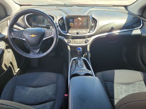 Used 2018 Chevrolet Volt LT w/ Comfort Package FWD image 14