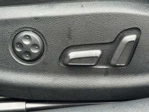 Used 2016 Audi A3 e-tron Premium w/ 17" Wheel Package image 21