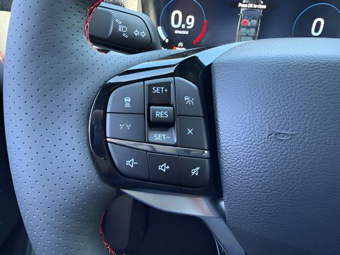New 2026 Ford Explorer ST-Line AWD/4WD image 21