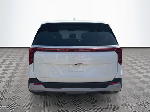New 2026 Kia Carnival FWD image 6