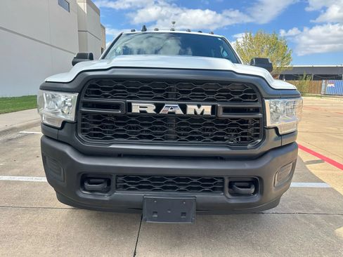 Used 2022 RAM 3500 Tradesman image 5