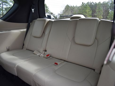 Used 2021 INFINITI QX80 Sensory w/ All-Season Package image 24