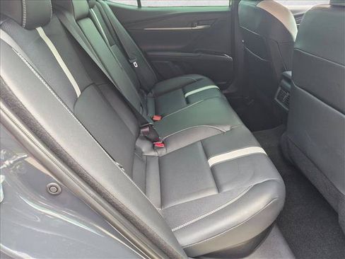 Used 2026 Toyota Camry SE FWD image 18