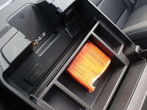 New 2026 GMC Sierra 2500 SLT w/ SLT Premium Package image 52