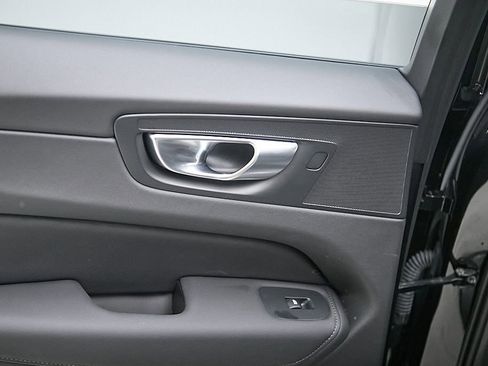 New 2026 Volvo XC60 B5 Plus w/ Protection Package Premier image 21