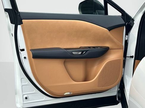 Used 2024 Lexus RZ 450e Premium w/ Technology Package image 13