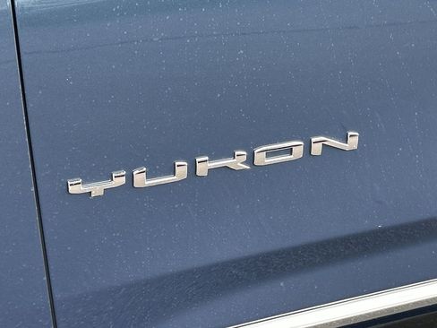 New 2026 GMC Yukon Elevation image 32