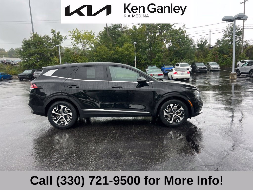 Certified 2024 Kia Sportage EX FWD image 8