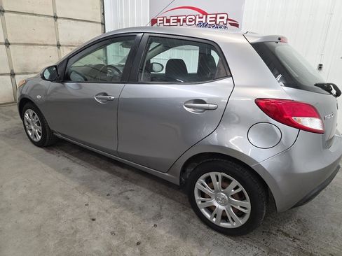Used 2014 MAZDA MAZDA2 Sport image 11