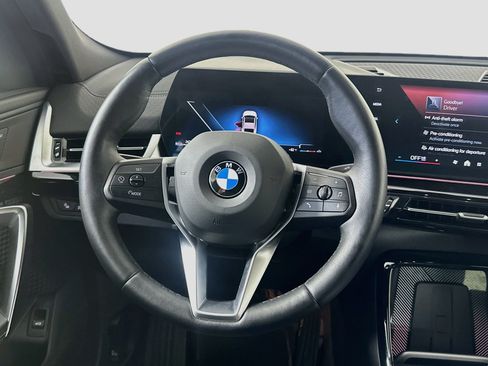 Used 2026 BMW X2 xDrive28i AWD/4WD image 18
