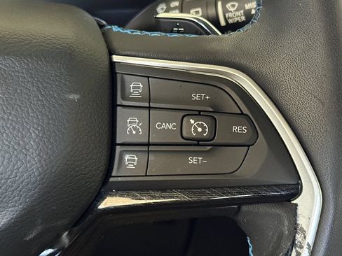 Used 2023 Jeep Grand Cherokee Trailhawk w/ Advanced Protech Group II AWD/4WD image 29