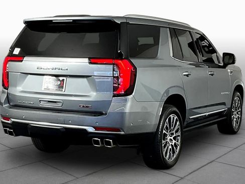 Used 2026 GMC Yukon Denali w/ Sun & Power Step Package AWD/4WD image 11