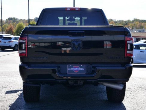 Used 2019 RAM 2500 Laramie w/ Black Appearance Package image 22