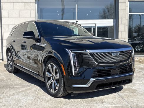 New 2025 Cadillac Escalade IQ Luxury 2 w/ LPO, Premium Carpet Package image 2