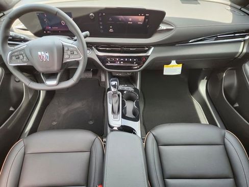 New 2026 Buick Envista Avenir image 2