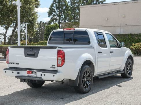 Used 2020 Nissan Frontier SV w/ Midnight Edition Floor Mats RWD image 9