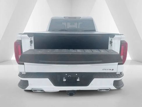 Used 2023 GMC Sierra 1500 AT4 w/ AT4 Premium Package AWD/4WD image 33