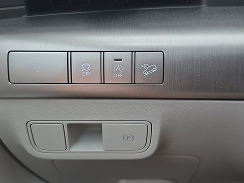 Certified 2026 Hyundai Kona SE FWD image 25