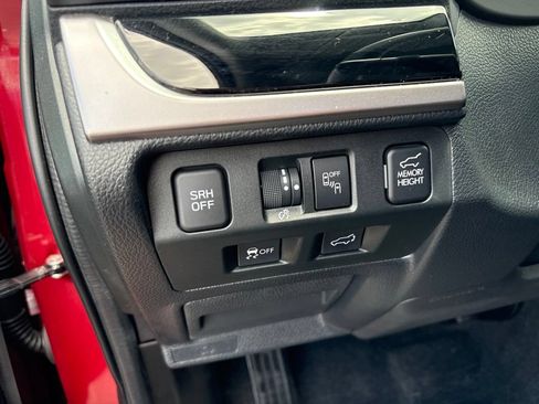 Used 2018 Subaru Forester 2.5i Touring w/ Popular Package #2 AWD/4WD image 14