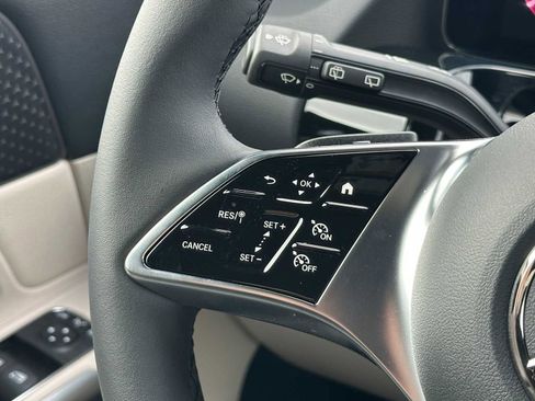 Used 2025 Mercedes-Benz GLA 250 4MATIC image 34