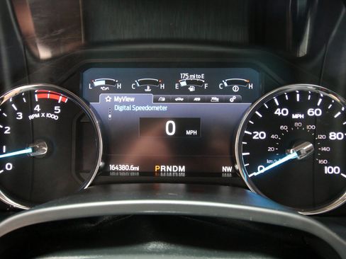 Used 2020 Ford F250 Lariat w/ Lariat Ultimate Package AWD/4WD image 29