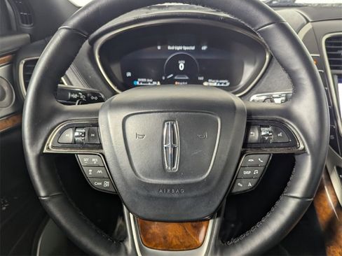 Used 2019 Lincoln Nautilus Reserve w/ Ultimate Package image 16