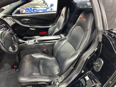 Used 2002 Chevrolet Corvette Z06 w/ Memory Pkg image 12