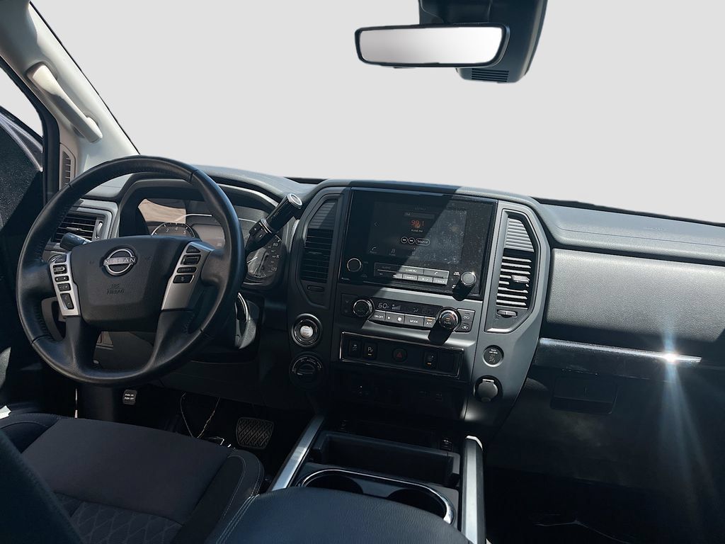 Used 2024 Nissan Titan SV w/ SV Convenience Package AWD/4WD image 23