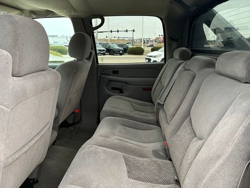 Used 2005 Chevrolet Avalanche Z71 w/ Preferred Equipment Group image 12