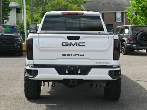 Used 2025 GMC Sierra 2500 Denali Ultimate image 14