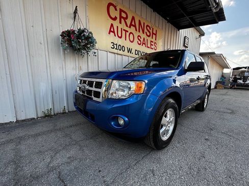 Used 2012 Ford Escape XLT FWD image 2