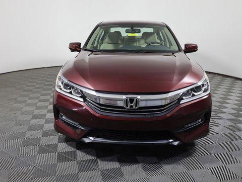 Used 2017 Honda Accord EX-L image 2