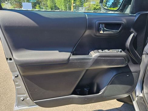 Certified 2021 Toyota Tacoma TRD Sport w/ TRD Premium Sport Package AWD/4WD image 22