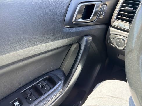 Used 2021 Ford Ranger Lariat w/ Tremor Off-Road Package AWD/4WD image 13