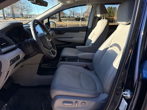 Used 2024 Honda Odyssey EX-L image 13