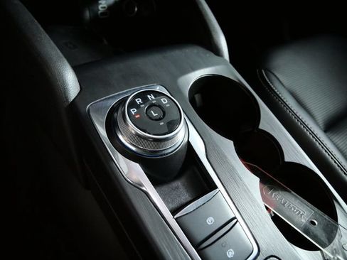 Certified 2025 Ford Escape Platinum AWD/4WD image 22