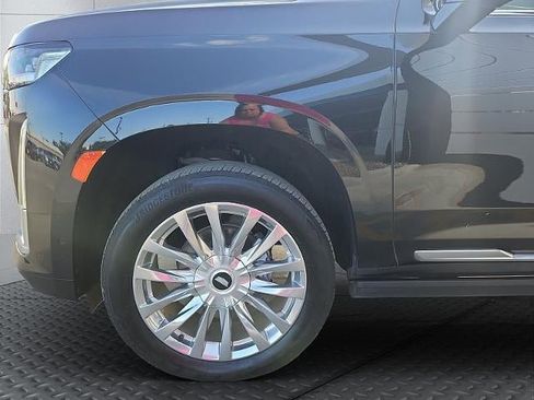 Used 2021 Cadillac Escalade Premium Luxury w/ Driver Assist Tech Package image 24