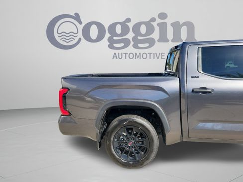 Used 2022 Toyota Tundra SR5 RWD image 32