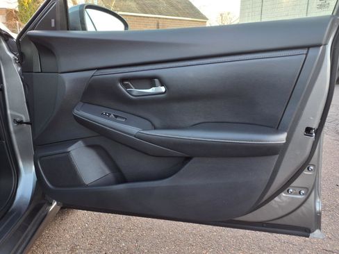 Used 2020 Nissan Sentra S image 12