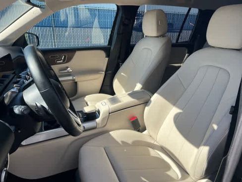 Certified 2023 Mercedes-Benz GLB 250 image 12