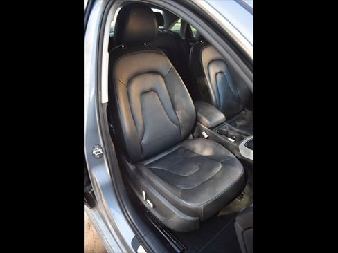 Used 2016 Audi A4 2.0T Premium w/ Convenience Plus Package FWD image 32