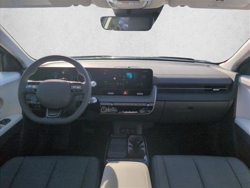 New 2026 Hyundai Ioniq 5 SEL image 18