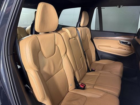 Used 2017 Volvo XC90 T6 Inscription w/ Vision Package image 33