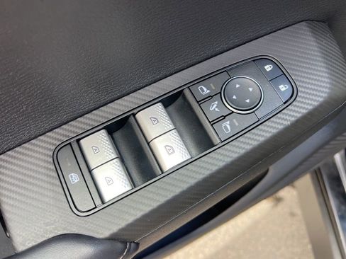 Used 2023 Mitsubishi Outlander SE AWD/4WD image 10