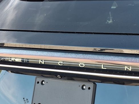 Used 2024 Lincoln Nautilus Reserve w/ Equipment Group 202A image 29