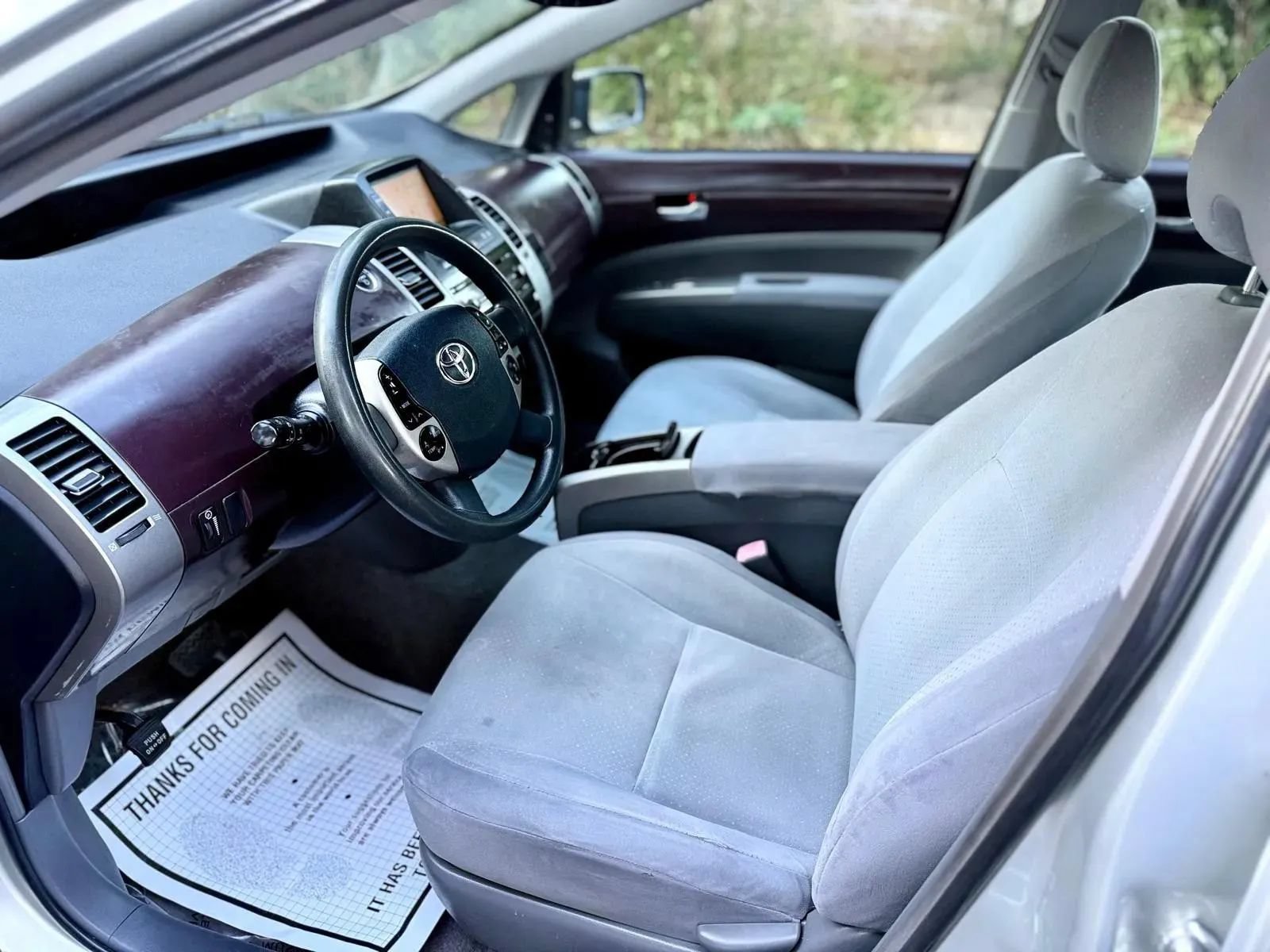 Used 2005 Toyota Prius w/ Pkg 6 FWD image 9